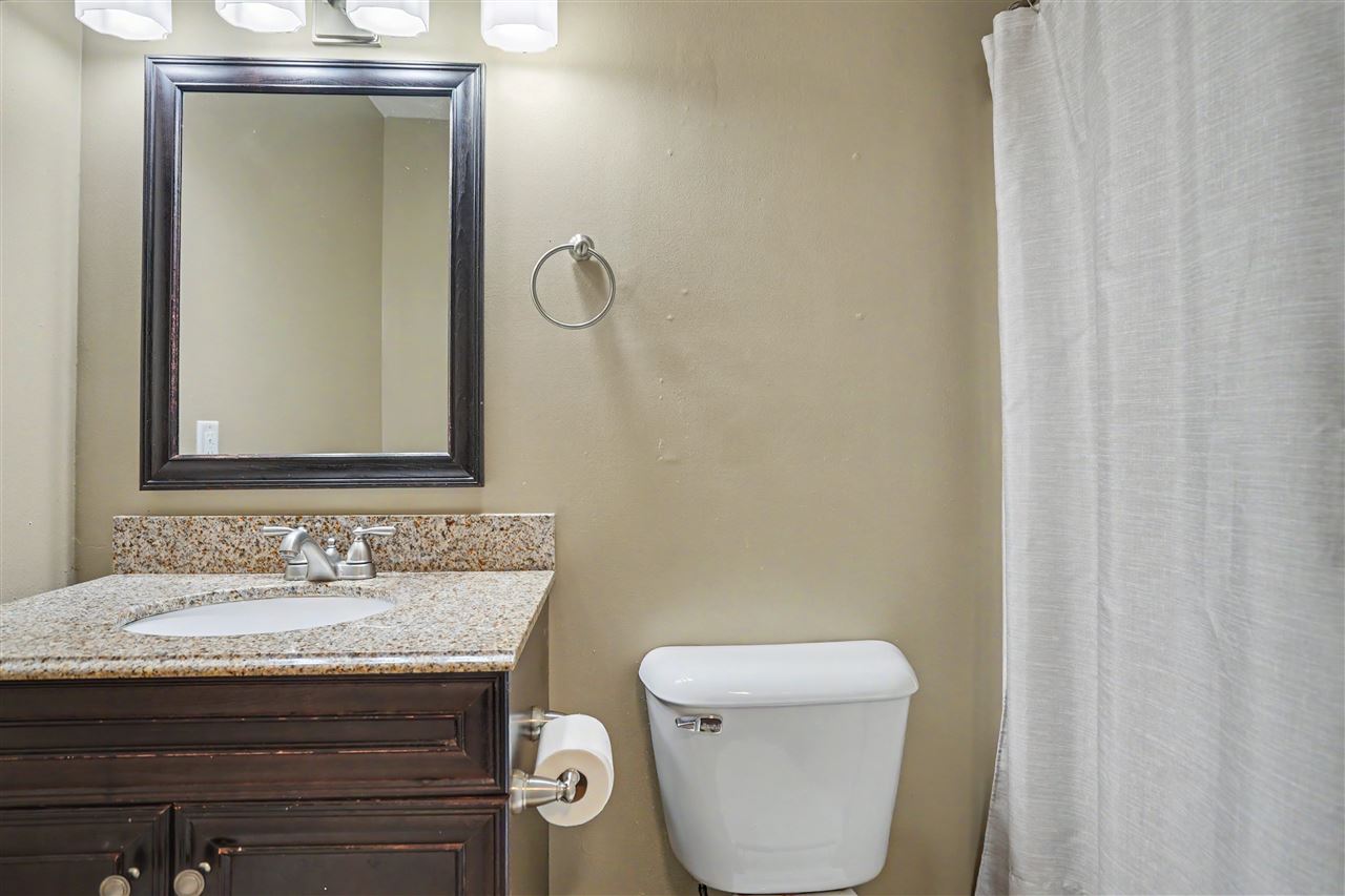 5703 N Linwood Avenue Davenport IA 52806