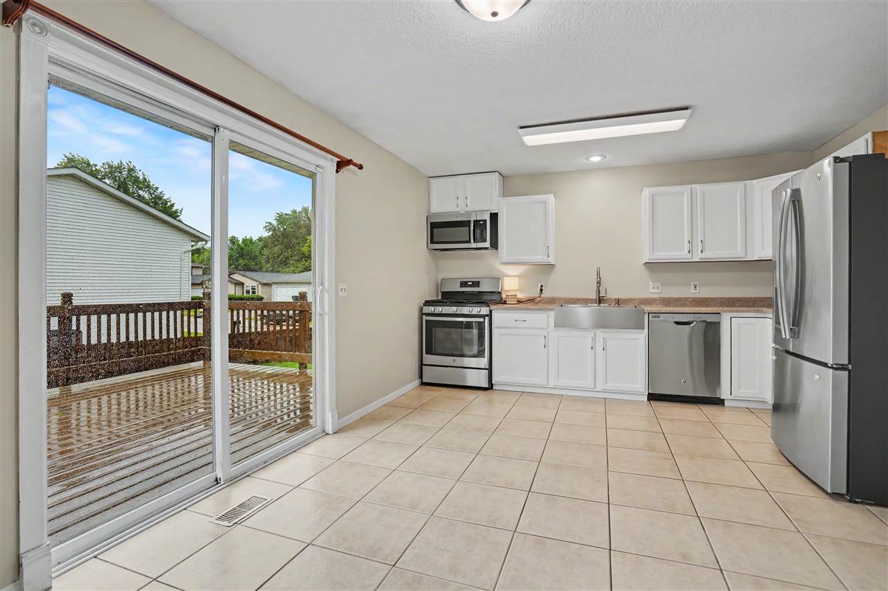 5703 N Linwood Avenue Davenport IA 52806