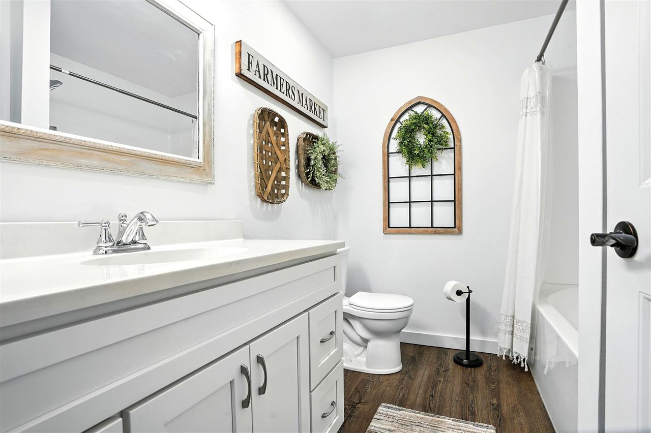 3056 Underwood Avenue Crawfordsville IA 52621