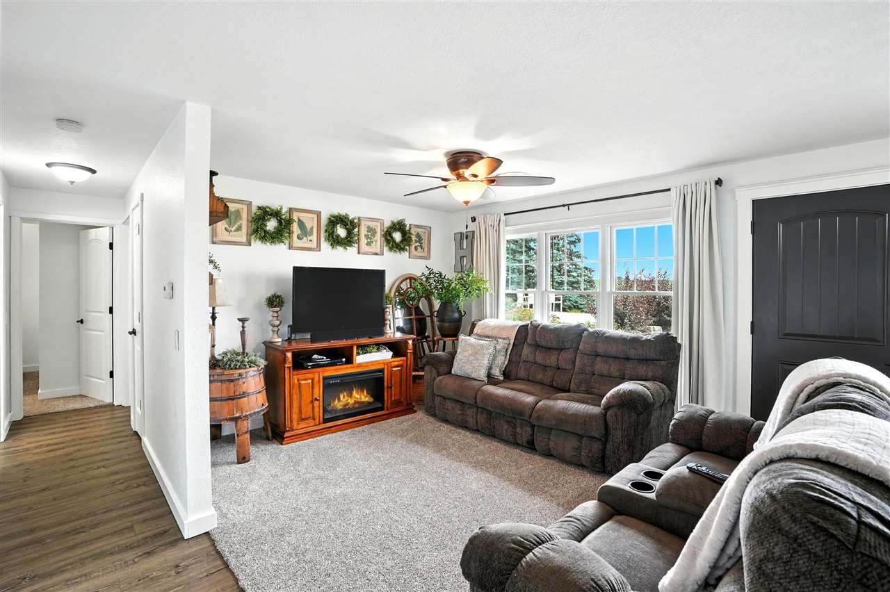 3056 Underwood Avenue Crawfordsville IA 52621