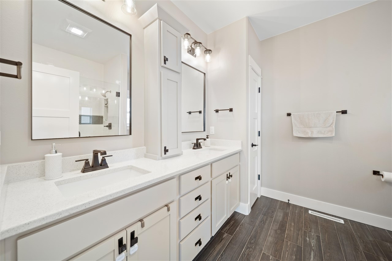 1405 Croell Avenue Tiffin IA 52340