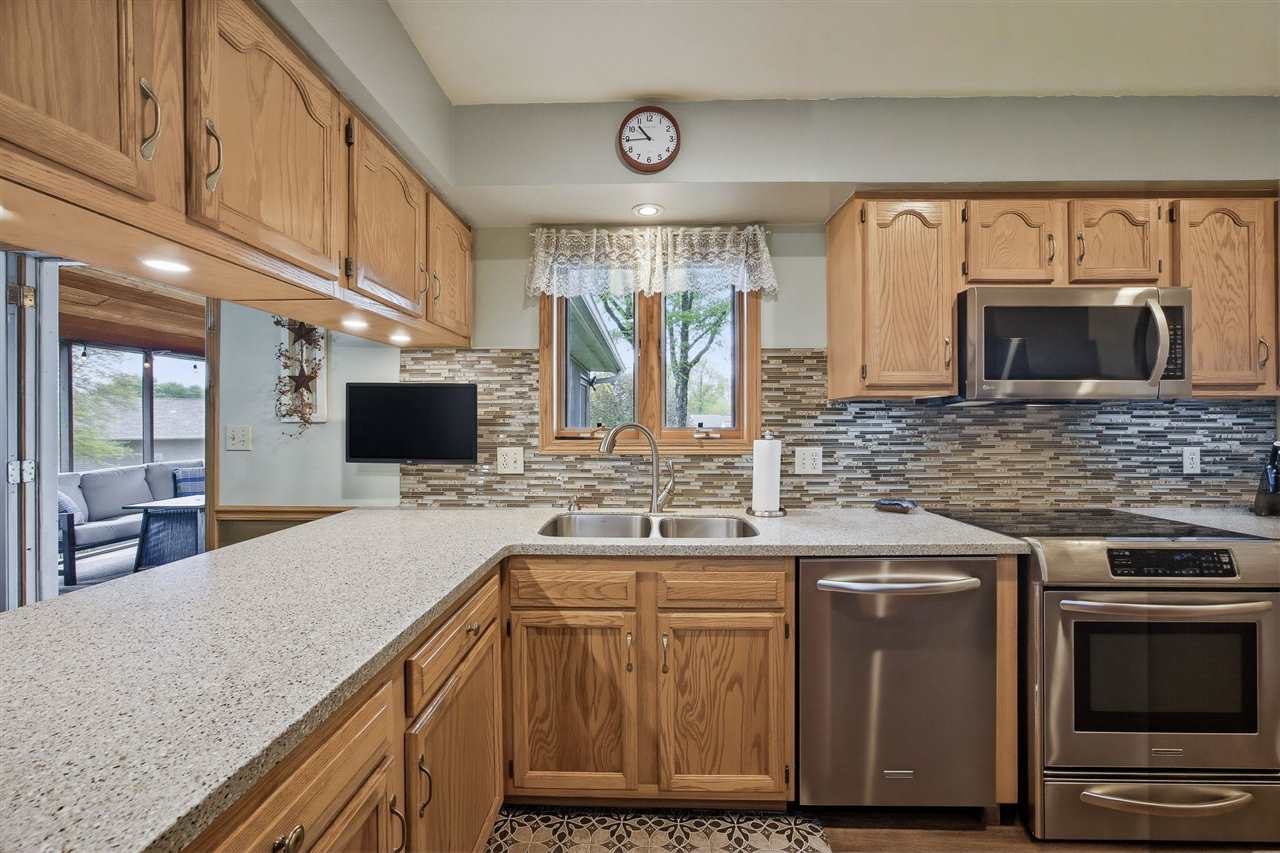 314 Sycamore Street Riverside IA 52327