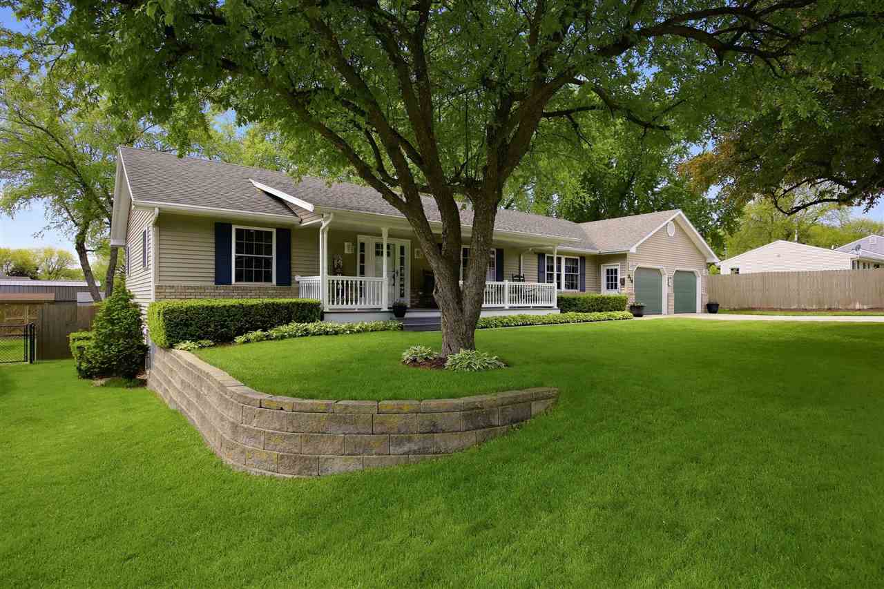 314 Sycamore Street Riverside IA 52327