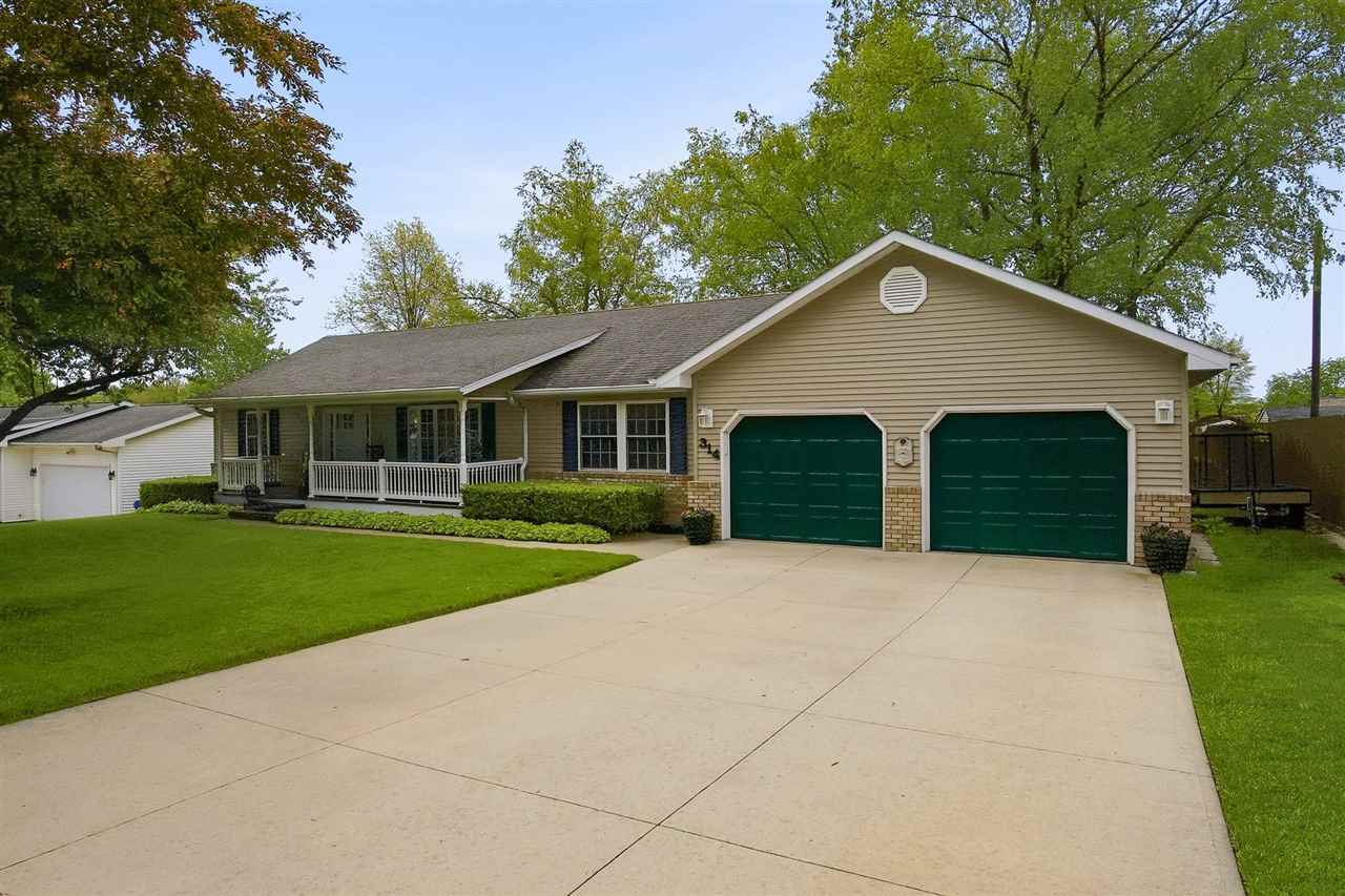 314 Sycamore Street Riverside IA 52327
