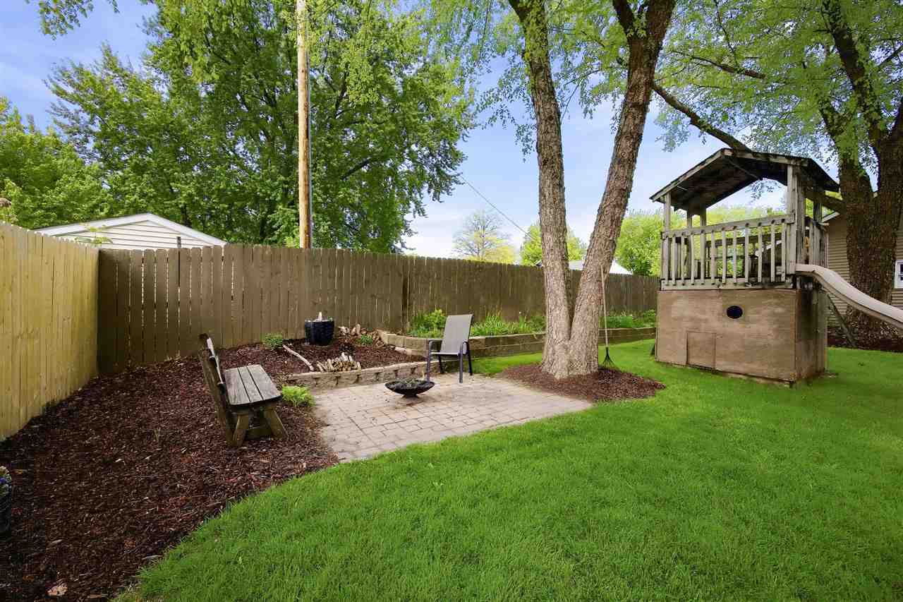 314 Sycamore Street Riverside IA 52327