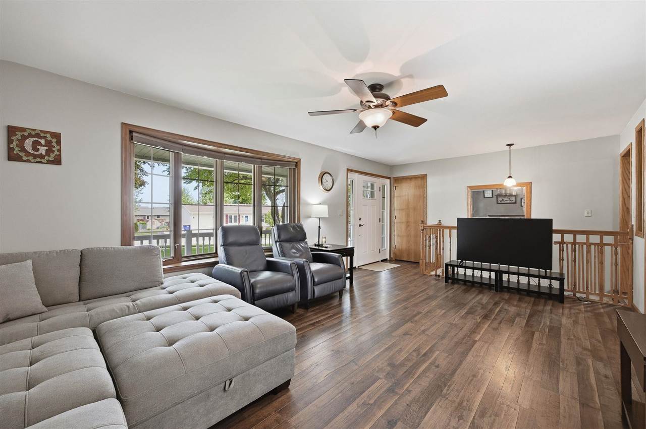 314 Sycamore Street Riverside IA 52327