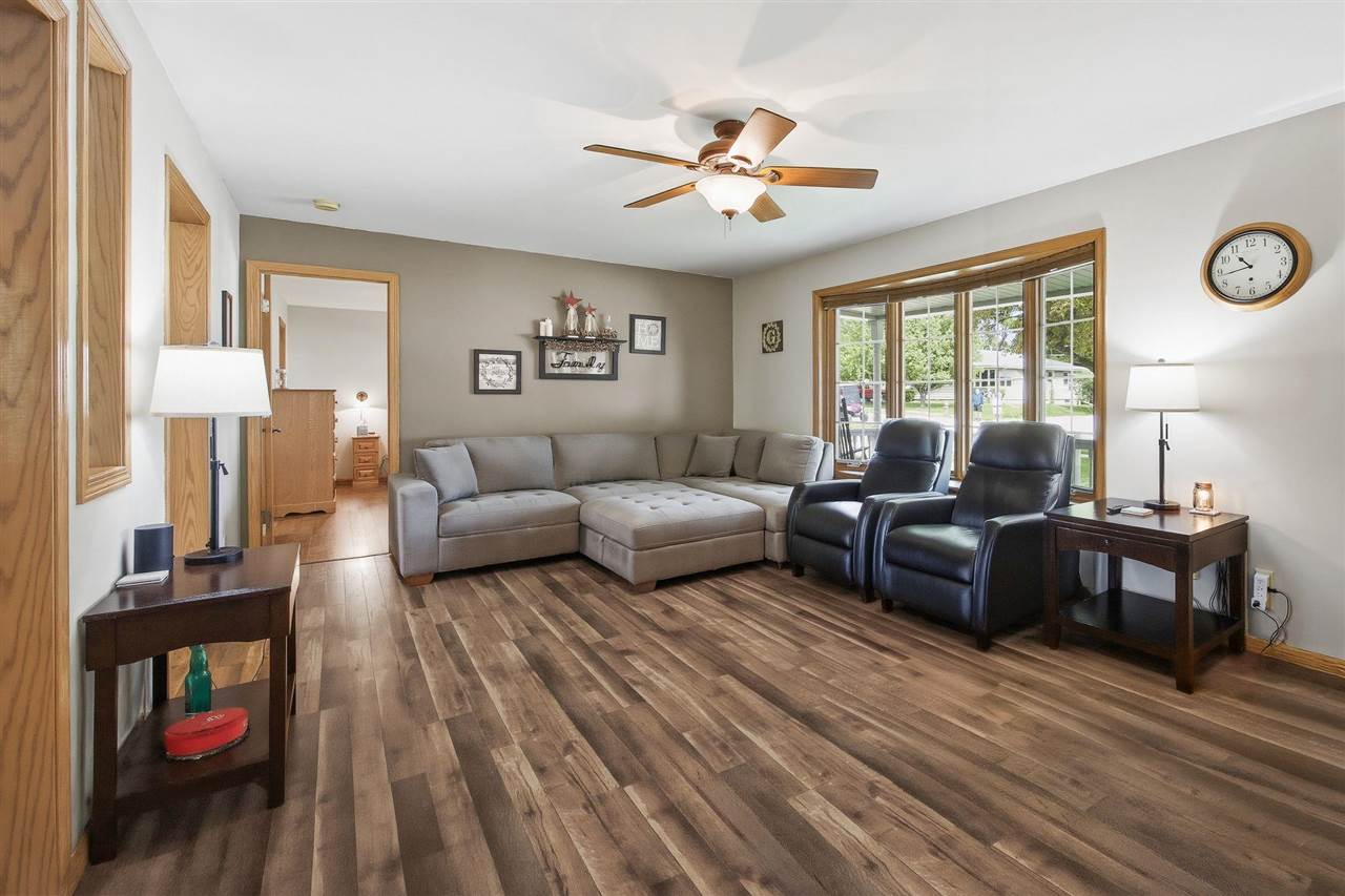 314 Sycamore Street Riverside IA 52327