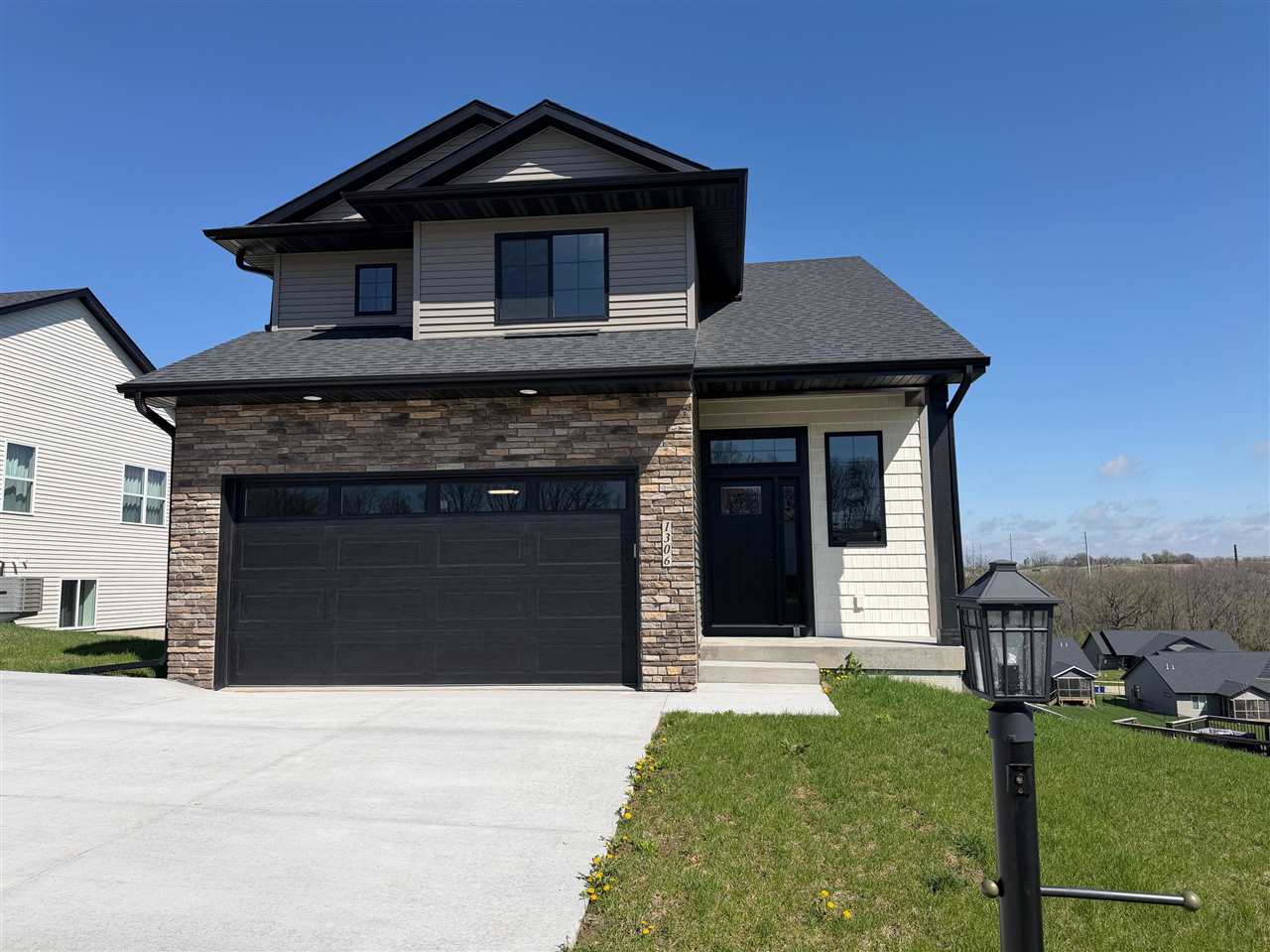 1306 E Gable Way Tiffin IA 52340