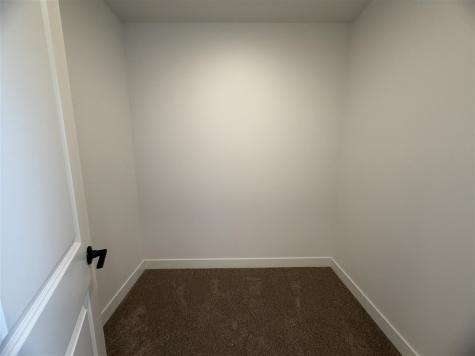 1306 E Gable Way Tiffin IA 52340