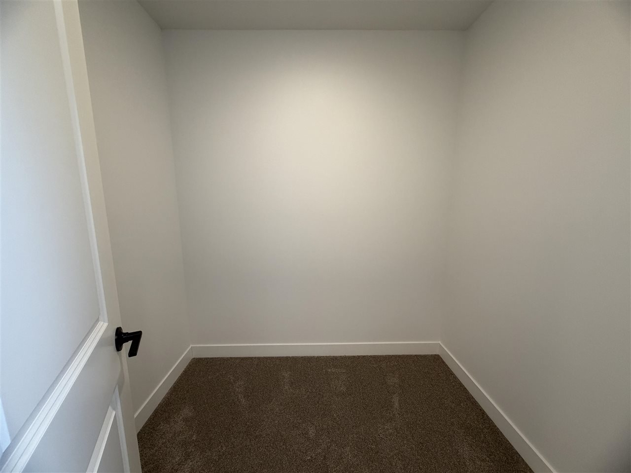 1306 E Gable Way Tiffin IA 52340