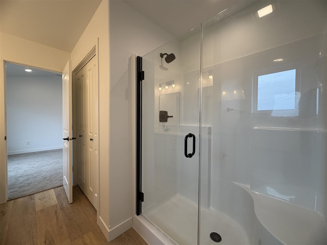 1306 E Gable Way Tiffin IA 52340