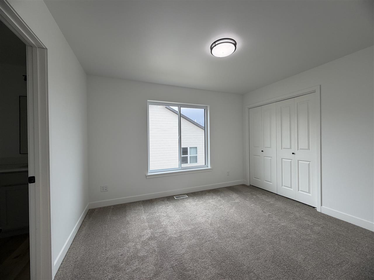 1306 E Gable Way Tiffin IA 52340