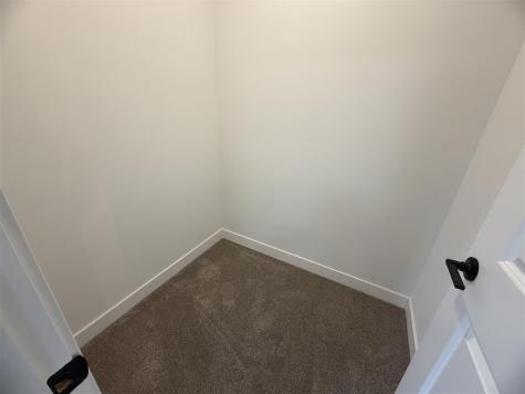 1306 E Gable Way Tiffin IA 52340