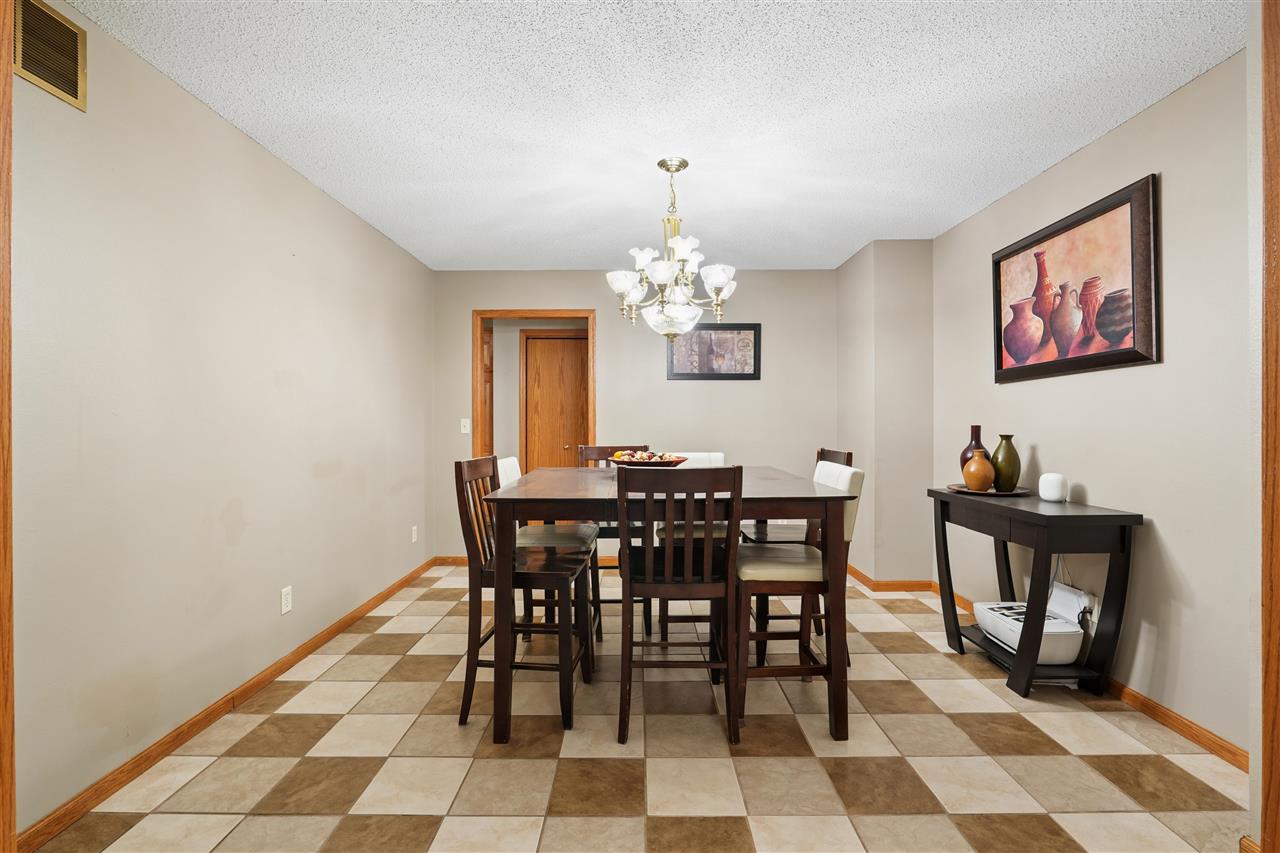 402 Windsor Drive Solon IA 52333