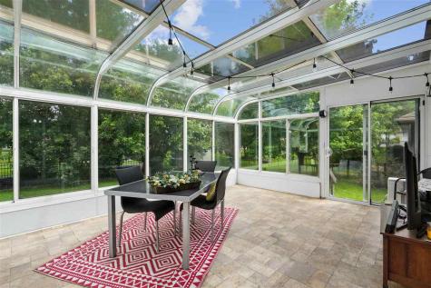 402 Windsor Drive Solon IA 52333