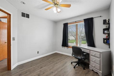 402 Windsor Drive Solon IA 52333