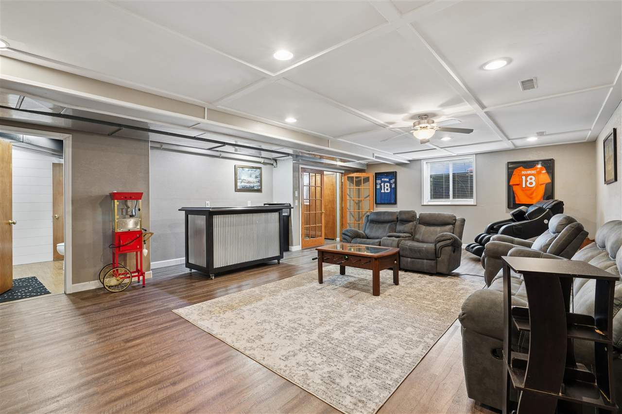 402 Windsor Drive Solon IA 52333