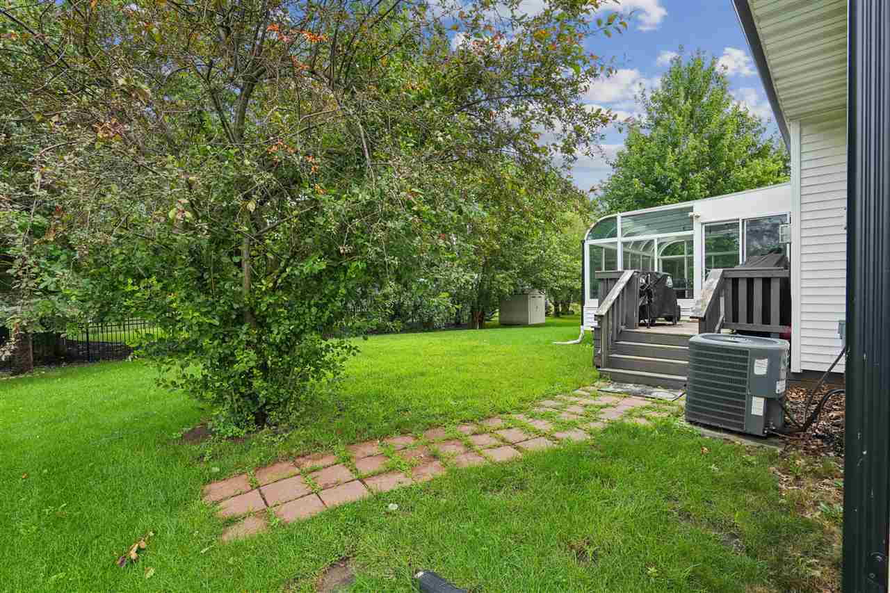 402 Windsor Drive Solon IA 52333