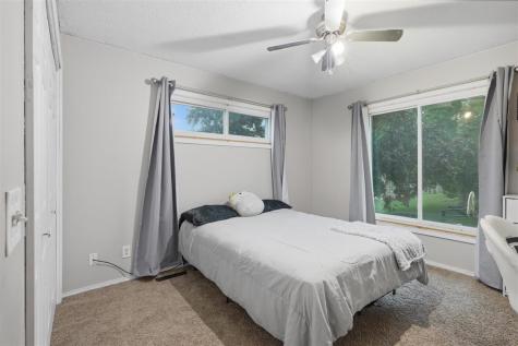 1104 N Miller West Liberty IA 52776
