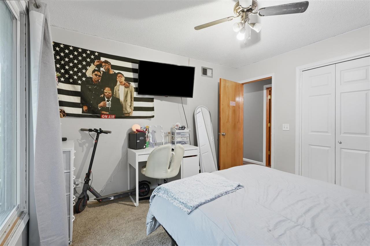 1104 N Miller West Liberty IA 52776