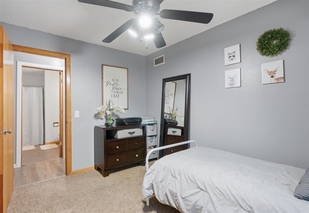 1104 N Miller West Liberty IA 52776