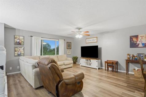 1104 N Miller West Liberty IA 52776