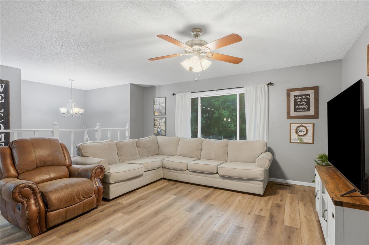 1104 N Miller West Liberty IA 52776