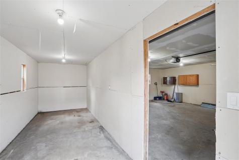 2432 9th Avenue SW Cedar Rapids IA 52404