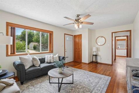 2432 9th Avenue SW Cedar Rapids IA 52404