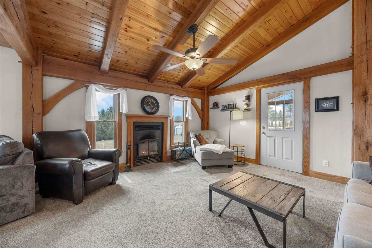 333 Hillview Drive SE Mt Vernon IA 52314