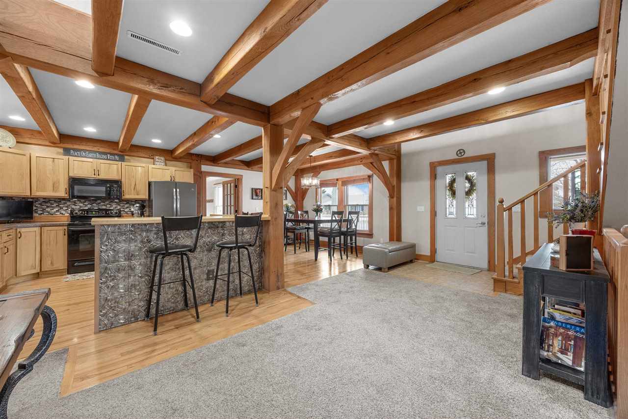 333 Hillview Drive SE Mt Vernon IA 52314