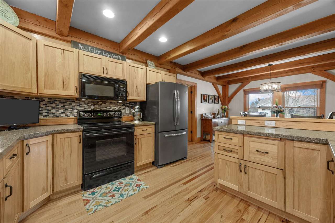 333 Hillview Drive SE Mt Vernon IA 52314