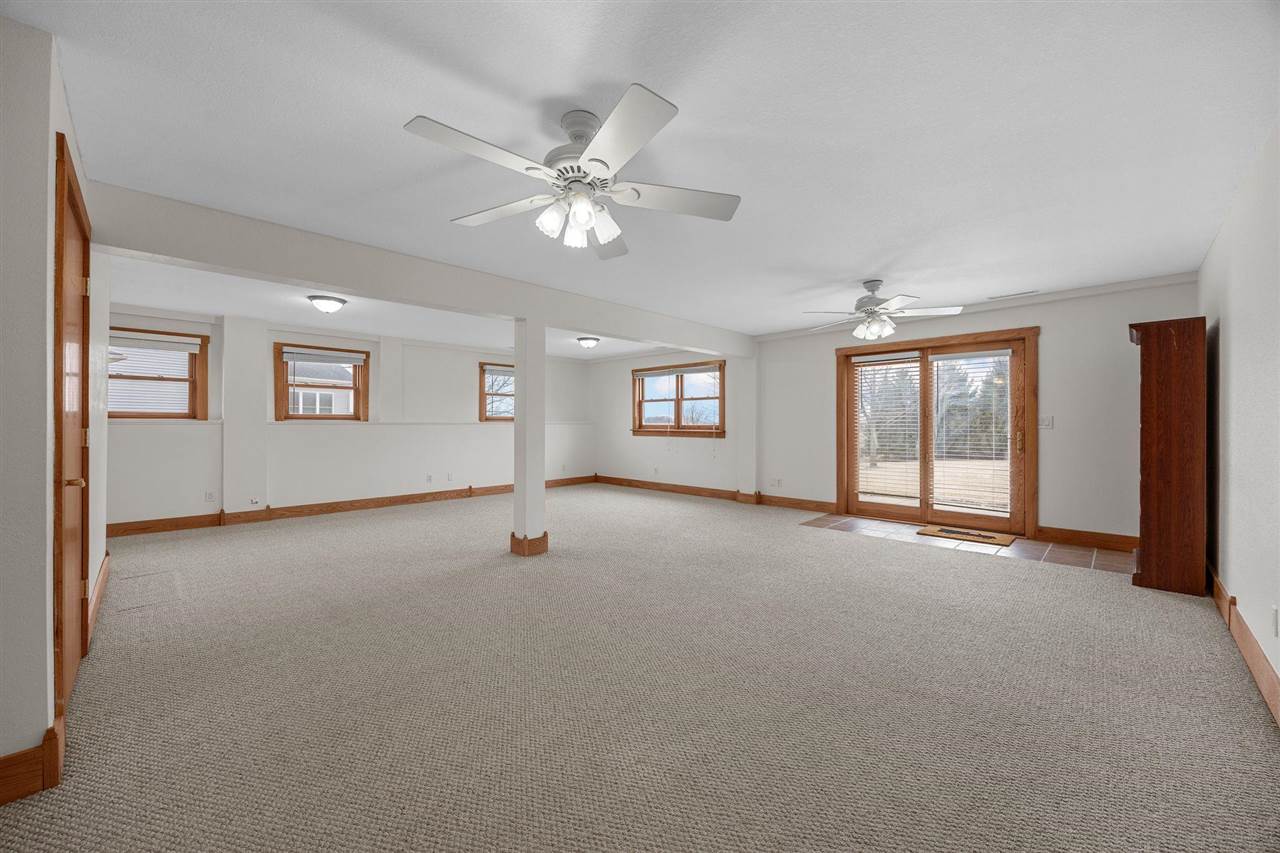 333 Hillview Drive SE Mt Vernon IA 52314