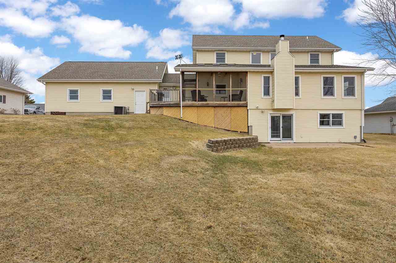 333 Hillview Drive SE Mt Vernon IA 52314