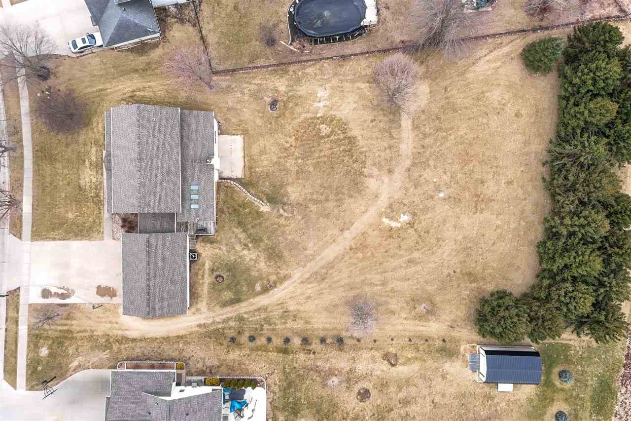 333 Hillview Drive SE Mt Vernon IA 52314
