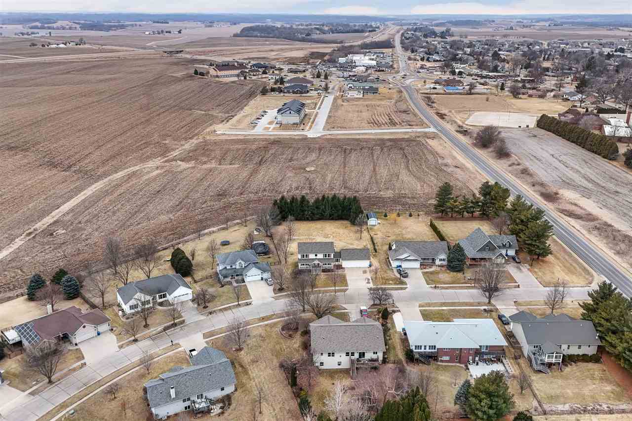 333 Hillview Drive SE Mt Vernon IA 52314