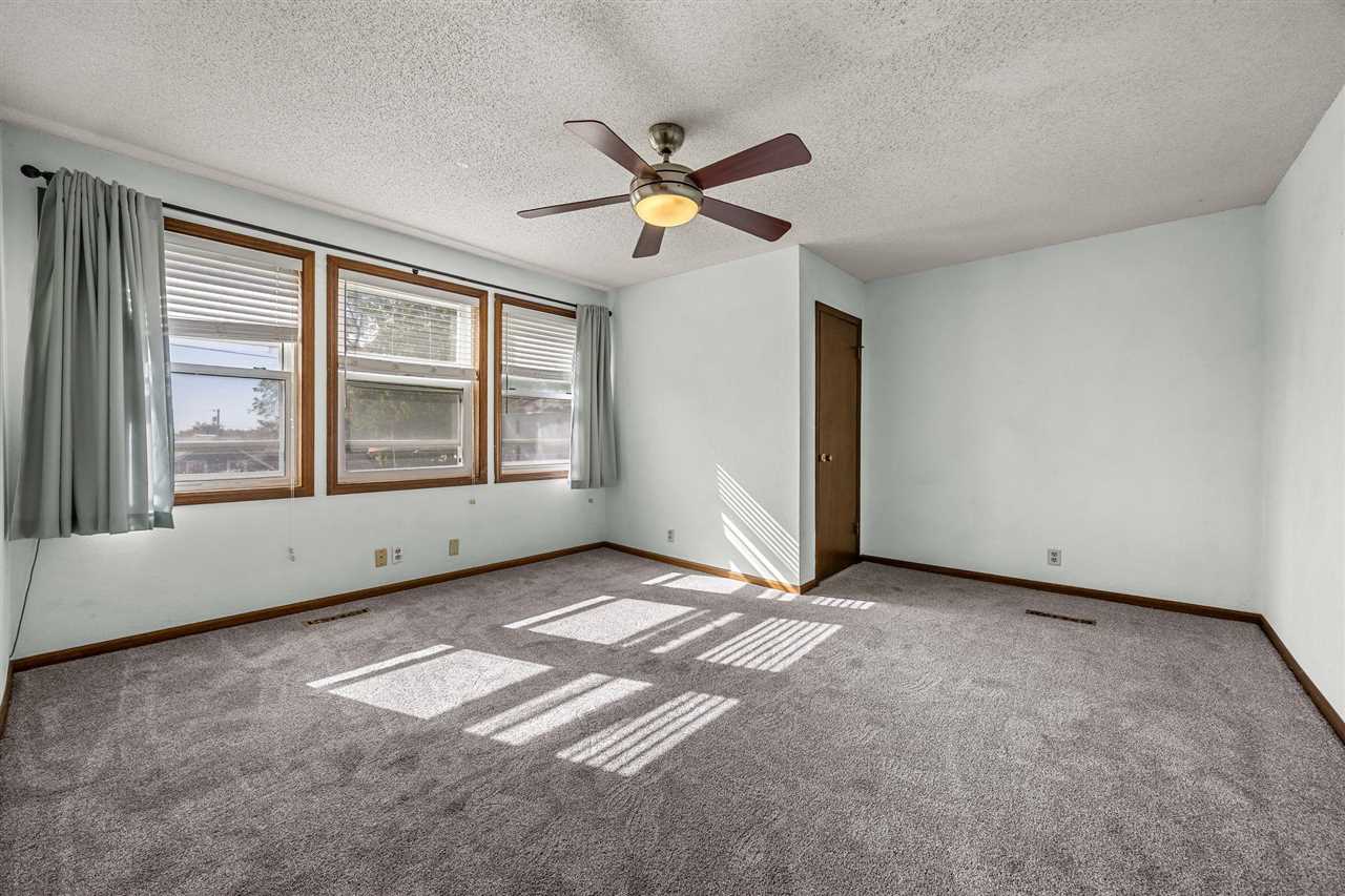 104 E Washington Street Norway IA 52318