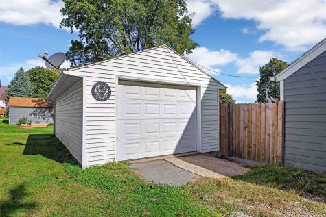 104 E Washington Street Norway IA 52318