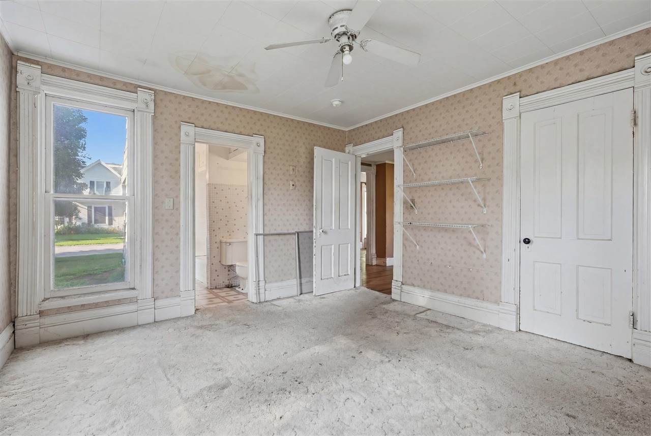 632 E Jefferson Street Washington IA 52353