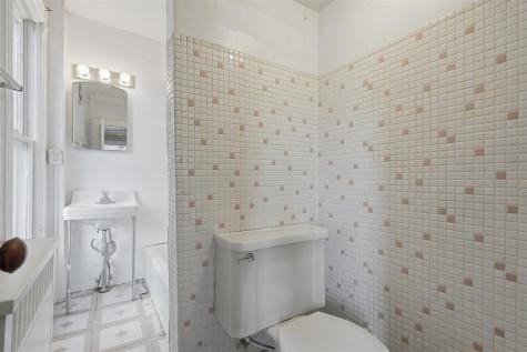 632 E Jefferson Street Washington IA 52353