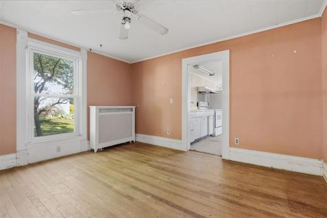 632 E Jefferson Street Washington IA 52353