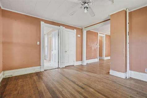 632 E Jefferson Street Washington IA 52353