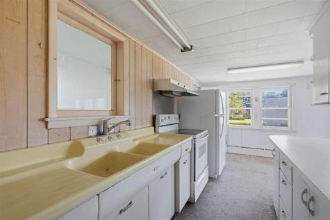 632 E Jefferson Street Washington IA 52353
