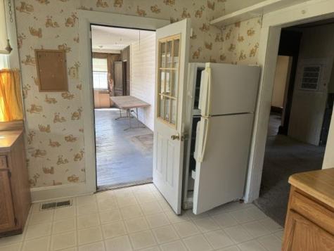 205 N Hamilton Street Keota IA 52248