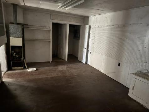 205 N Hamilton Street Keota IA 52248