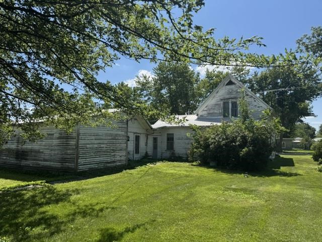 205 N Hamilton Street Keota IA 52248