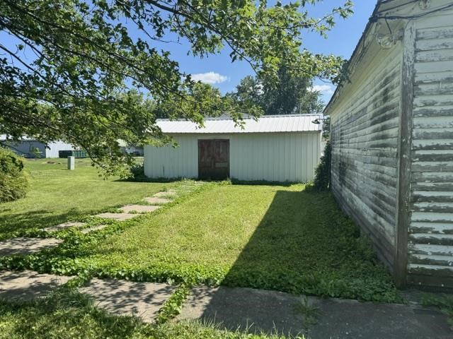 205 N Hamilton Street Keota IA 52248