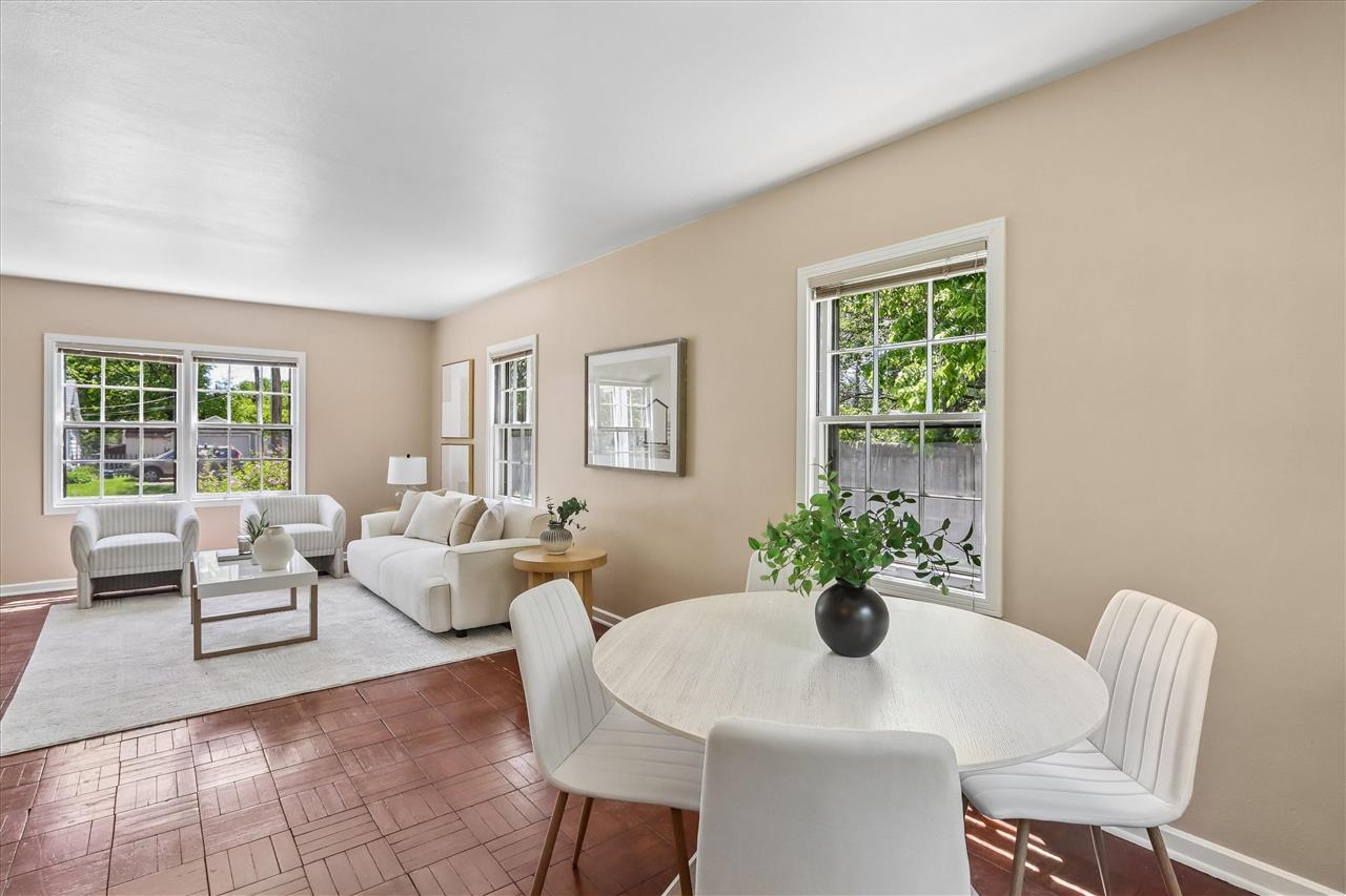 918 Ginter Avenue Iowa City IA 52240