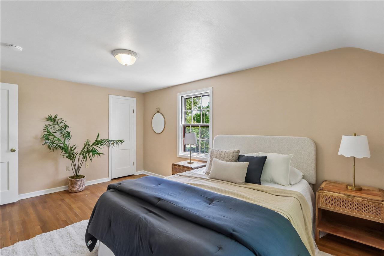 918 Ginter Avenue Iowa City IA 52240
