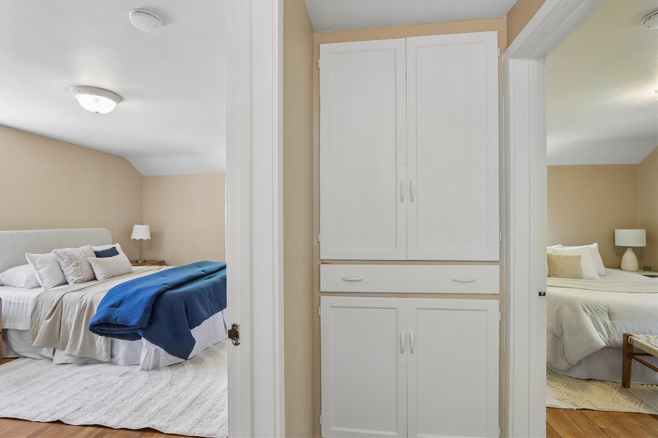 918 Ginter Avenue Iowa City IA 52240
